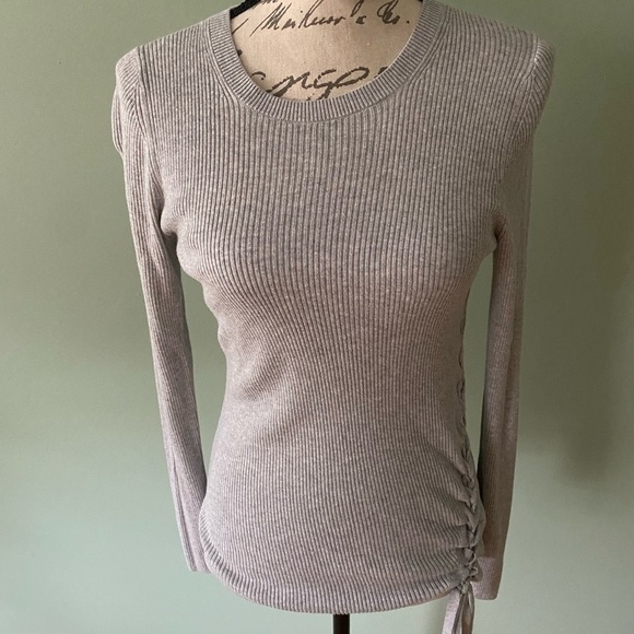 Women’s Banana Republic Ribbed Sweater with Tie Detail Size Small - Picture 1 of 5